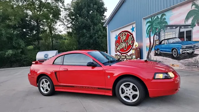 2003 Ford Mustang Deluxe Coupe