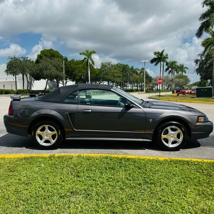 2003 Ford SN95 Mustang - Image 8 of 21