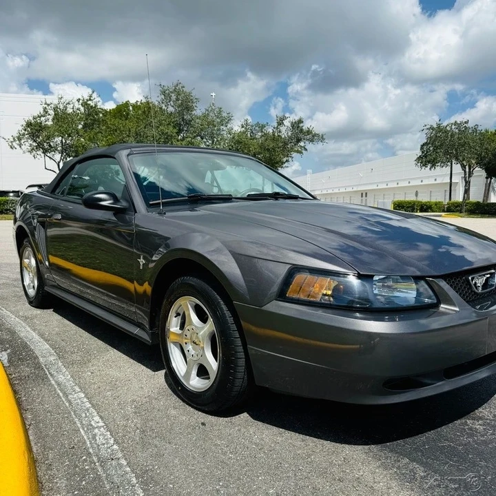 2003 Ford SN95 Mustang - Image 7 of 21
