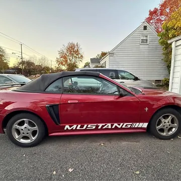 2003 Ford Mustang Deluxe Convertible