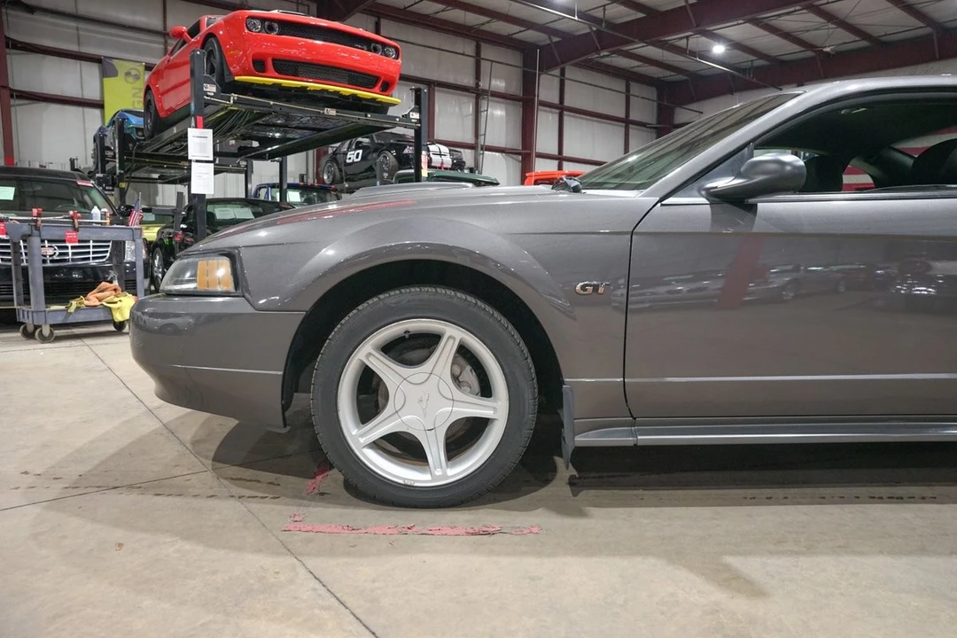 2003 Ford - Image 3 of 31