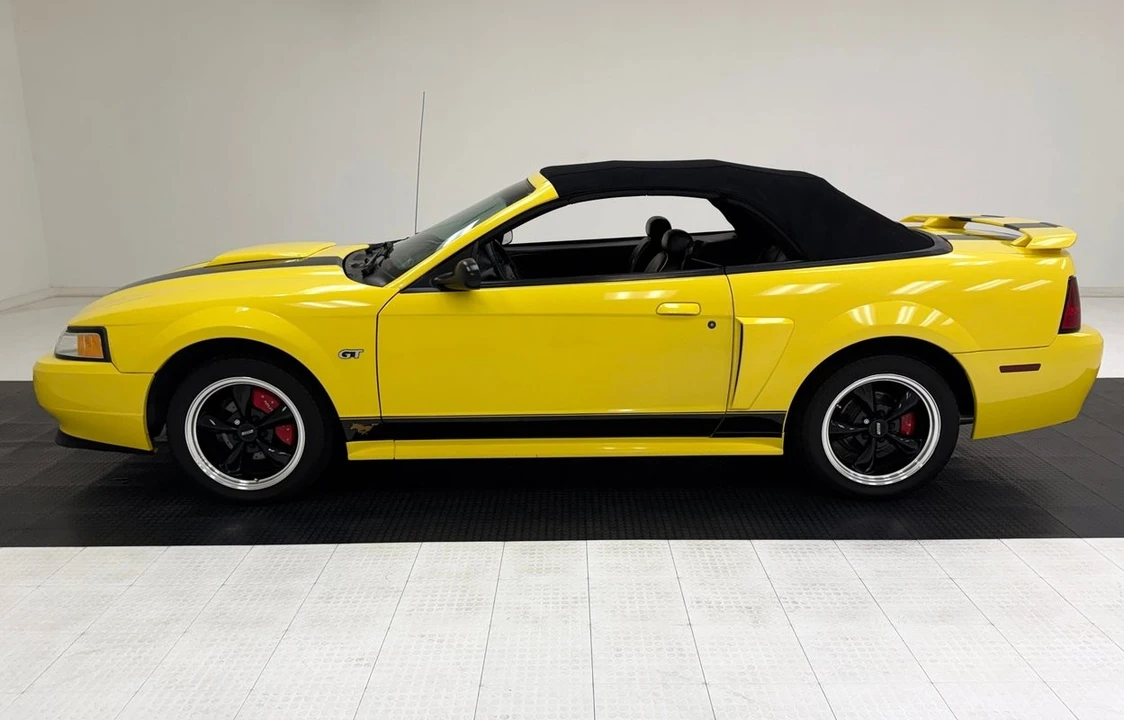 2003 Ford SN95 Mustang - Image 3 of 31