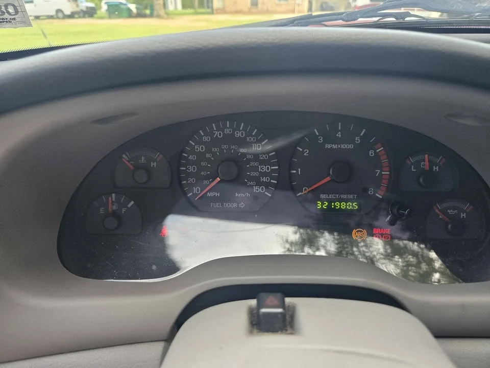 2003 Ford SN95 Mustang - Image 9 of 13