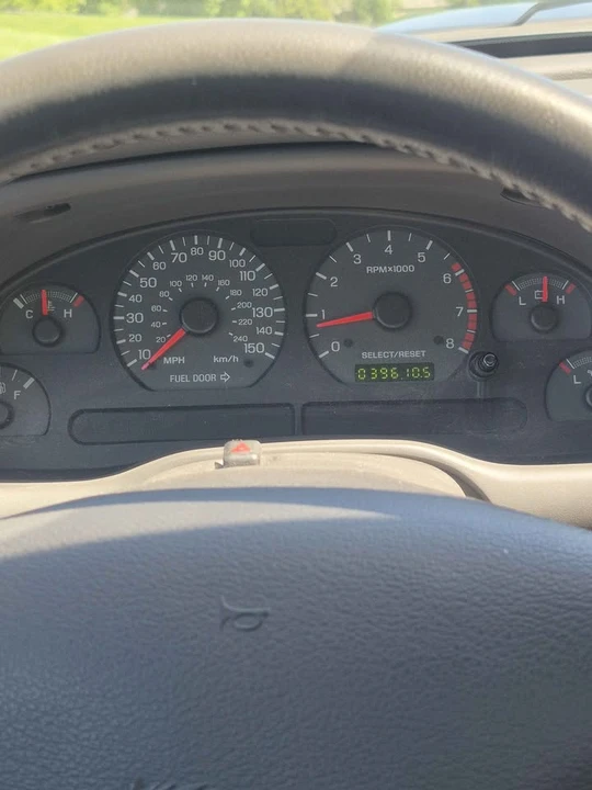 2003 Ford SN95 Mustang - Image 8 of 12