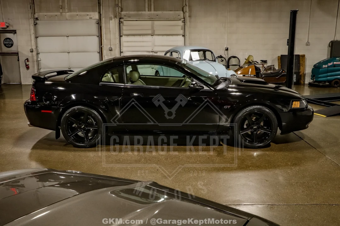 2003 Ford SN95 Mustang - Image 11 of 12