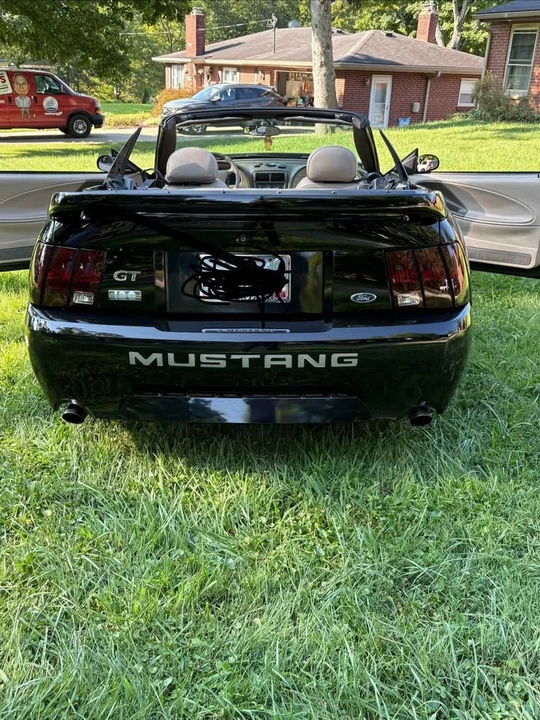 2003 Ford SN95 Mustang - Image 2 of 11