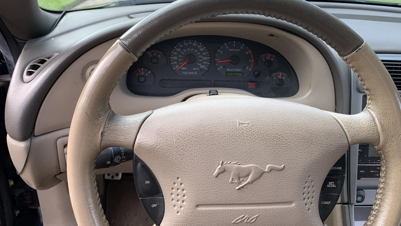 2003 Ford SN95 Mustang - Image 7 of 10