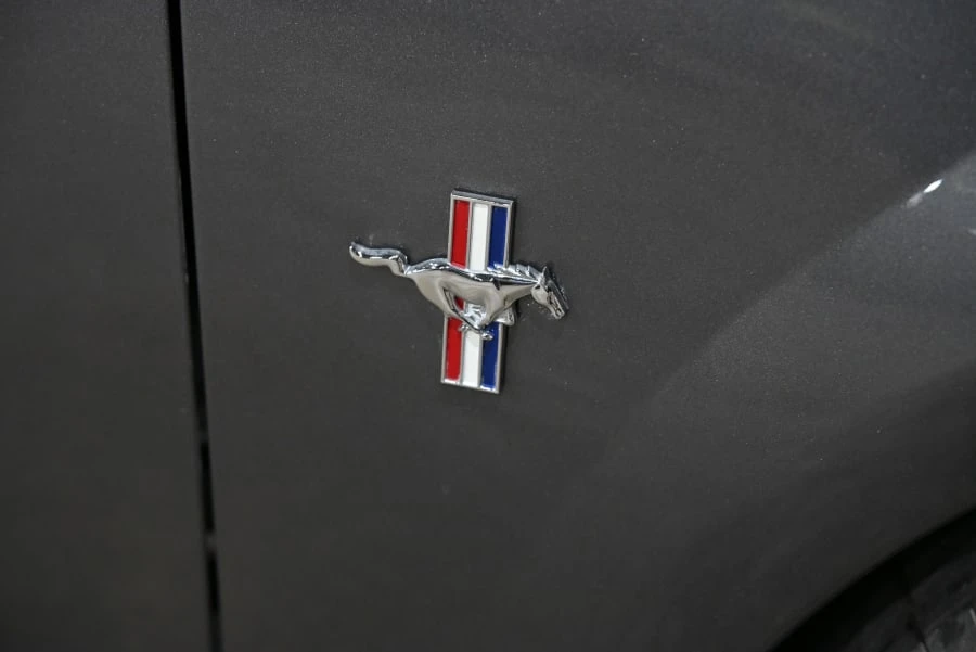 2003 Ford SN95 Mustang - Image 14 of 31