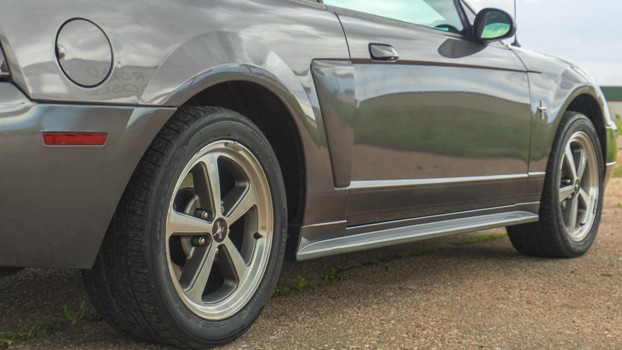 2003 Ford SN95 Mustang - Image 18 of 31