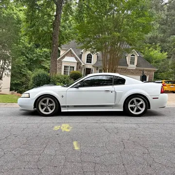 2003 Ford Mustang Mach 1