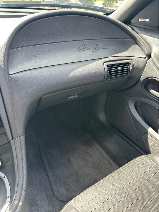 2003 Ford SN95 Mustang - Image 12 of 17
