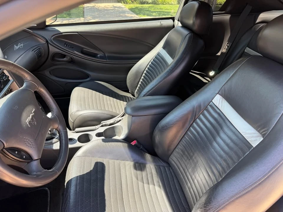 2003 Ford SN95 Mustang - Image 13 of 18
