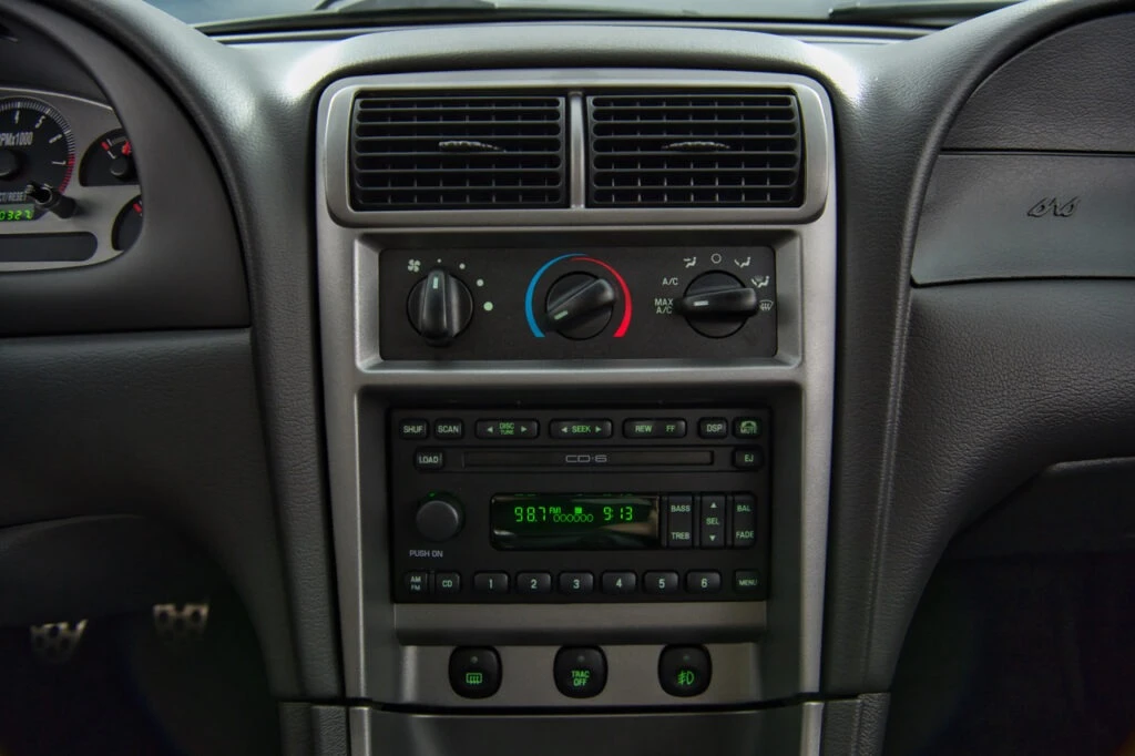 2003 Ford SN95 Mustang - Image 30 of 31