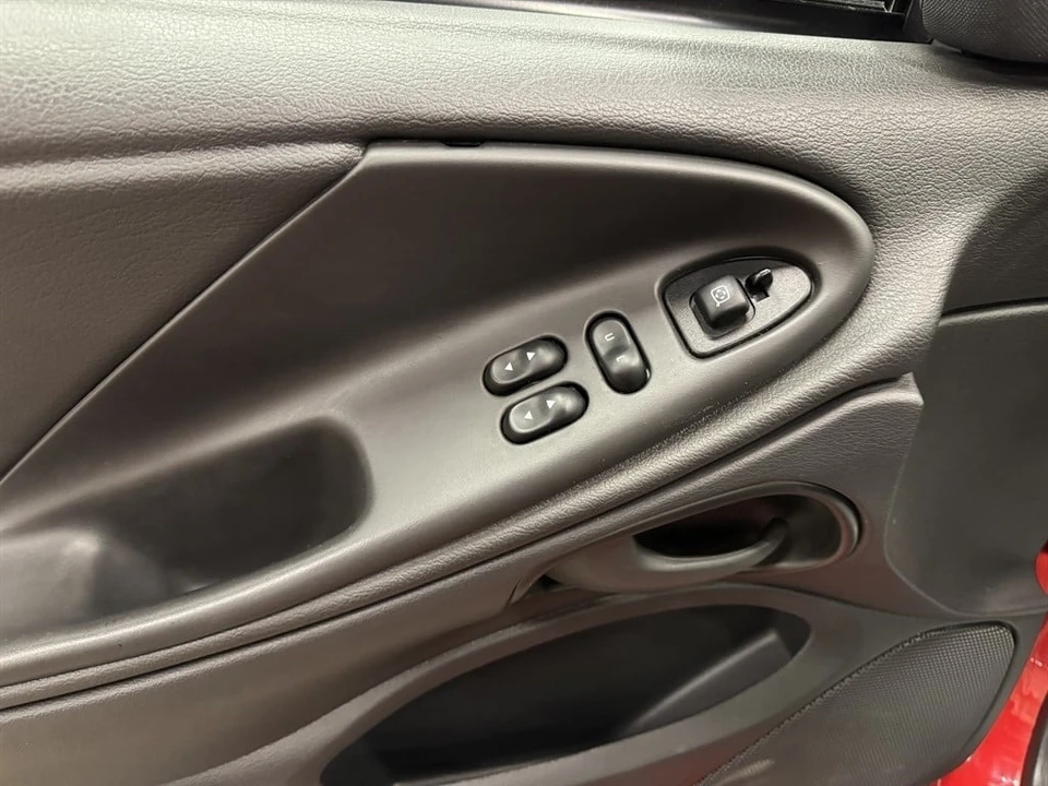 2003 Ford SN95 Mustang - Image 24 of 31