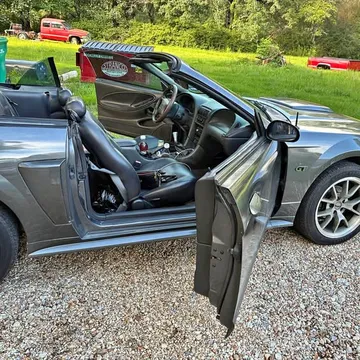 2003 Ford Mustang