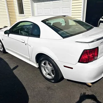 2003 Ford Mustang