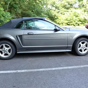 2003 Ford Mustang