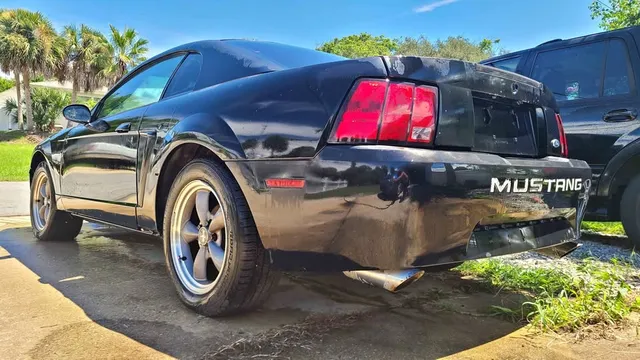 2003 Ford Mustang