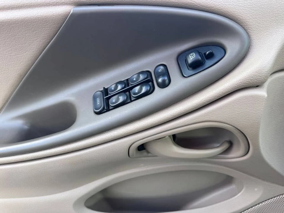 2003 Ford SN95 Mustang - Image 14 of 20