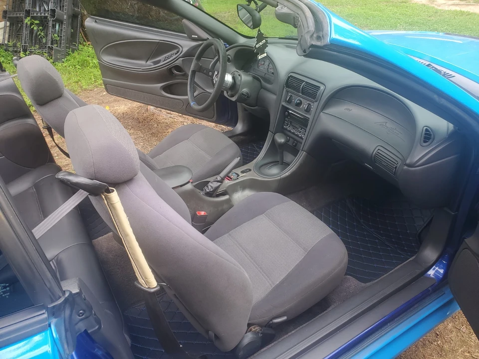 2003 Ford SN95 Mustang - Image 11 of 17