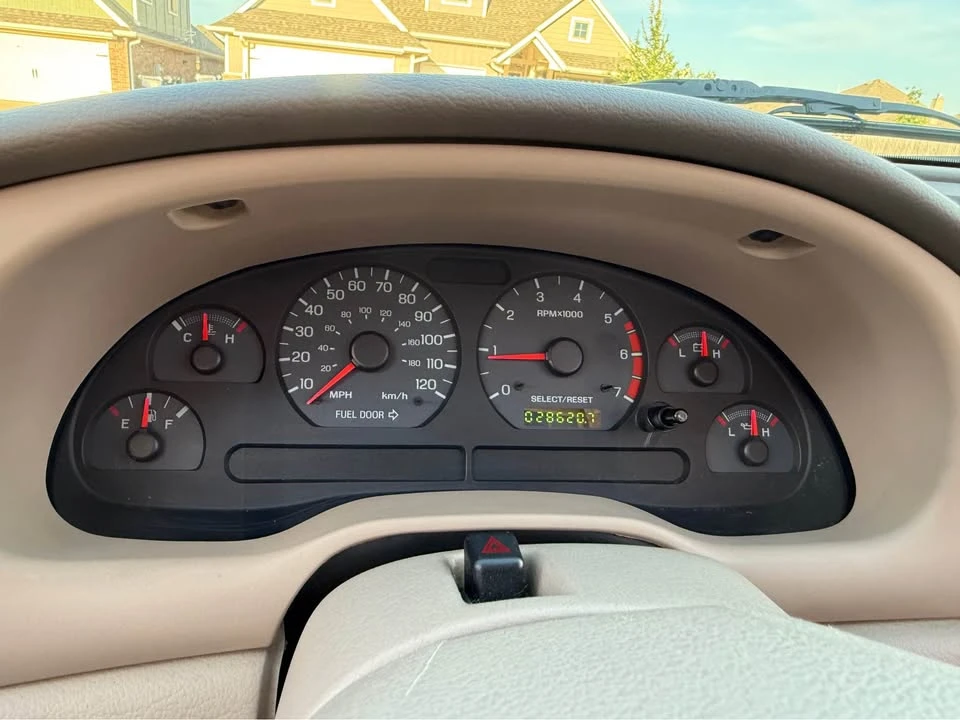 2003 Ford SN95 Mustang - Image 11 of 20