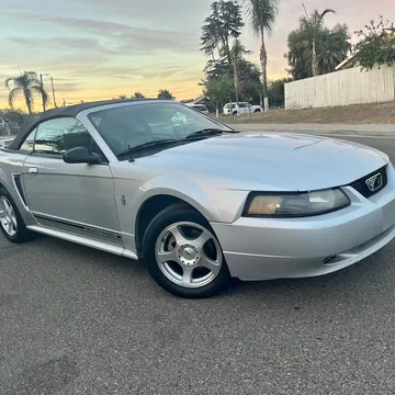 2003 Ford Mustang Premium Convertible 2D