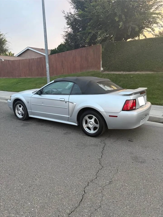 2003 Ford SN95 Mustang - Image 3 of 10