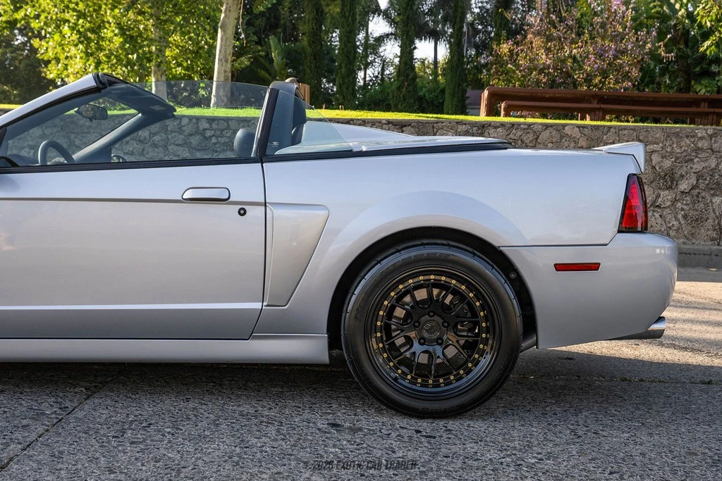 2003 Ford SN95 Mustang Cobra - Image 5 of 12