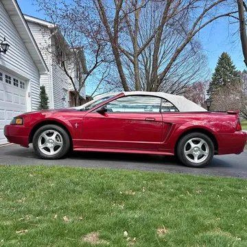 2003 Ford Mustang V6 Convertible