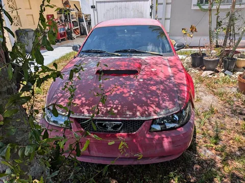 2003 Ford Mustang V6 Coupe 2D