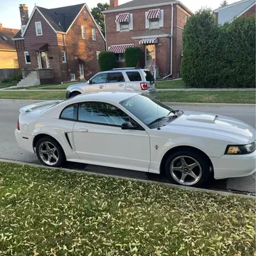 2003 Ford Mustang V6 Coupe