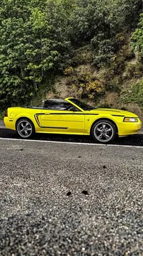 2003 Ford Mustang V6 Convertible