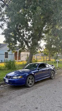 2003 Ford Mustang V6 Premium Coupe 2D