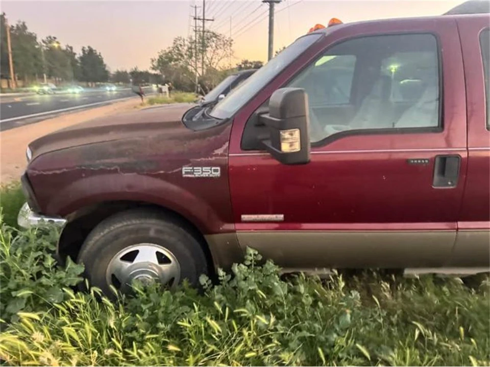 2003 Ford Super Duty 1st Gen - Image 6 of 8