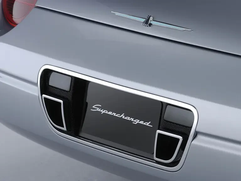 2003 Ford Thunderbird 11th Gen - Image 17 of 18