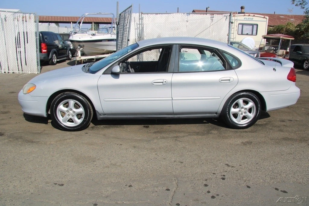 2003 Ford Taurus 4th Gen - Image 3 of 21