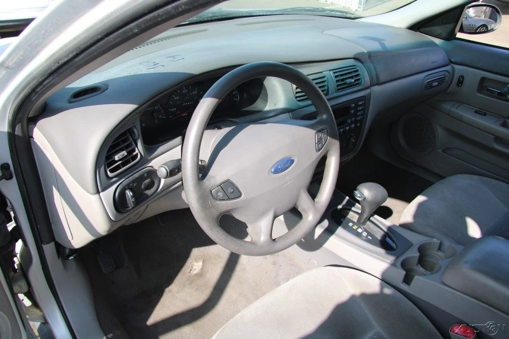 2003 Ford Taurus 4th Gen - Image 13 of 21