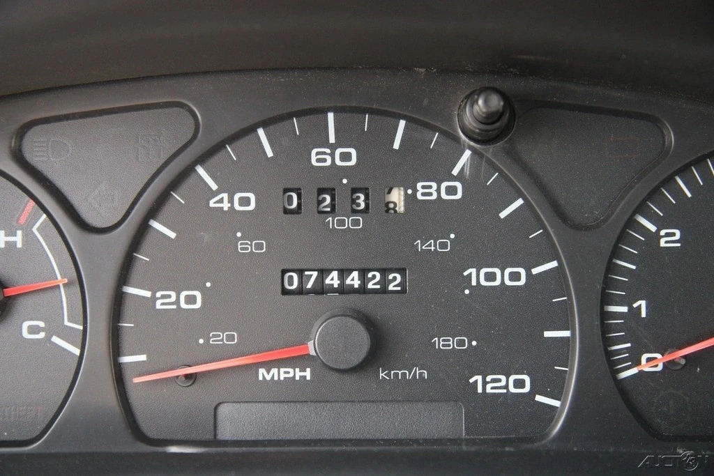 2003 Ford Taurus 4th Gen - Image 15 of 21