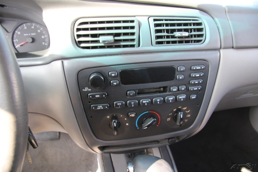 2003 Ford Taurus 4th Gen - Image 16 of 21