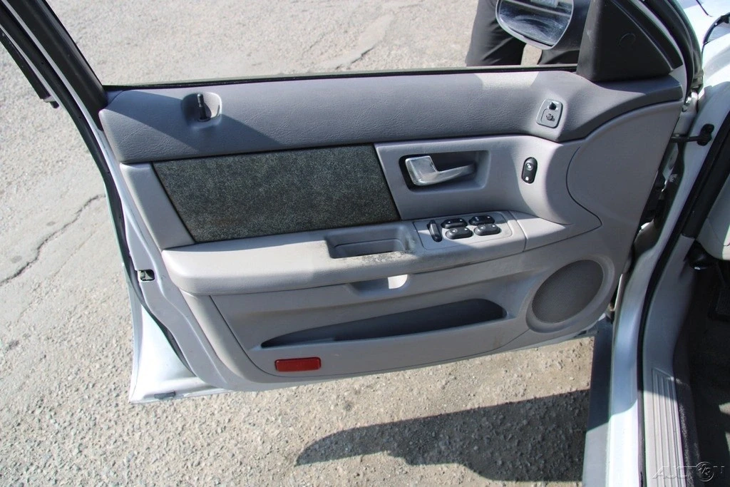 2003 Ford Taurus 4th Gen - Image 11 of 21