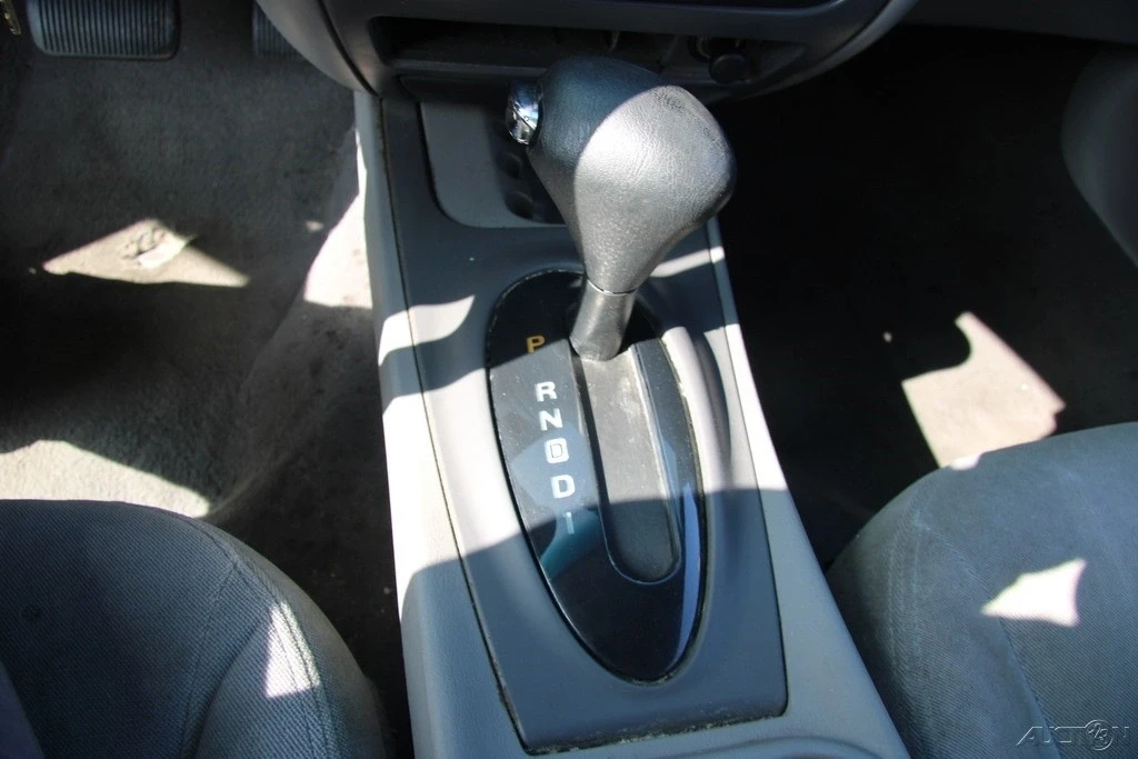 2003 Ford Taurus 4th Gen - Image 17 of 21