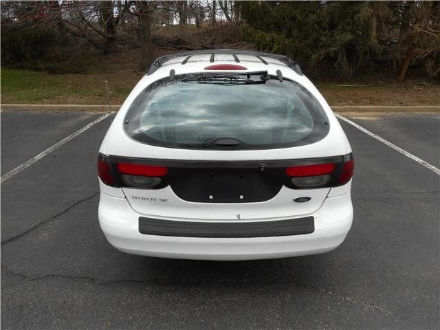 2003 Ford Taurus 4th Gen - Image 6 of 12
