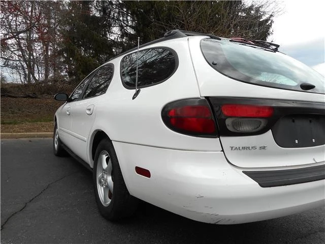 2003 Ford Taurus 4th Gen - Image 7 of 12