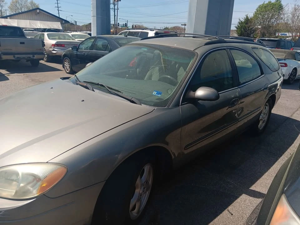 2003 Ford Taurus 4th Gen - Image 3 of 7