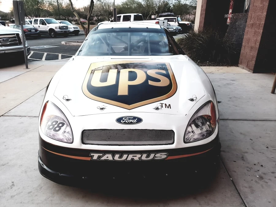 2003 Ford Taurus 4th Gen - Image 9 of 11