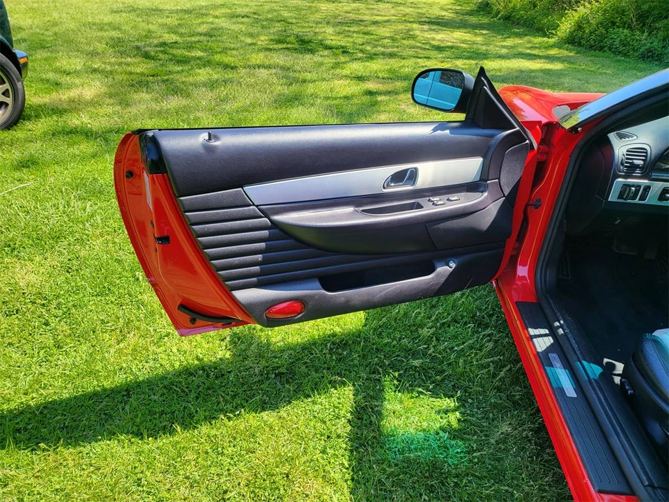 2003 Ford Thunderbird 11th Gen - Image 17 of 23