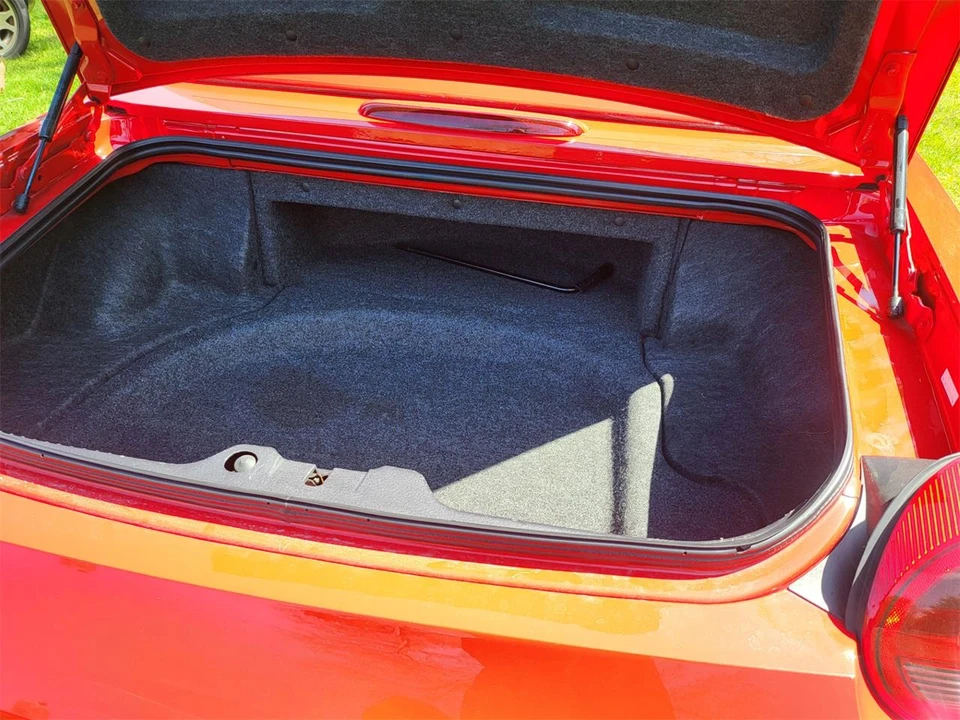 2003 Ford Thunderbird 11th Gen - Image 19 of 23