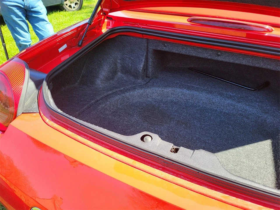 2003 Ford Thunderbird 11th Gen - Image 20 of 23