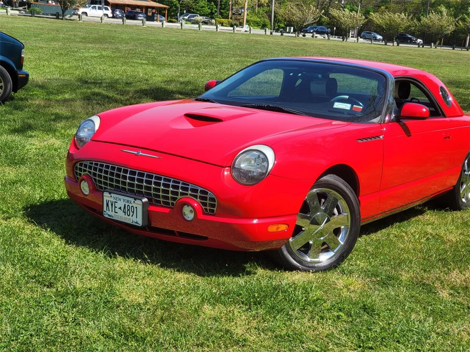 2003 Ford Thunderbird 11th Gen - Image 2 of 23