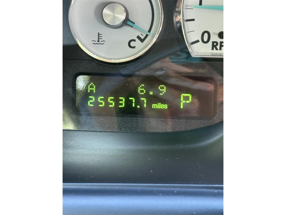 2003 Ford Thunderbird 11th Gen - Image 6 of 31